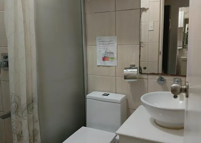 Appartement In Birch Tower Malate - Carosa Staycation *