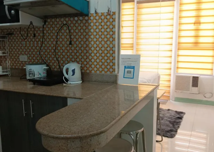 Appartement In Birch Tower Malate - Carosa Staycation Manille