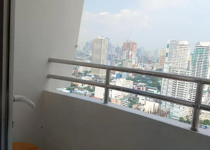 In Birch Tower Malate - Carosa Staycation Manille